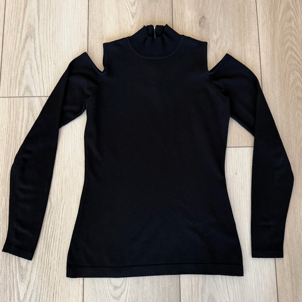 The Limited Black Cold Shoulder Long Sleeve Top XS